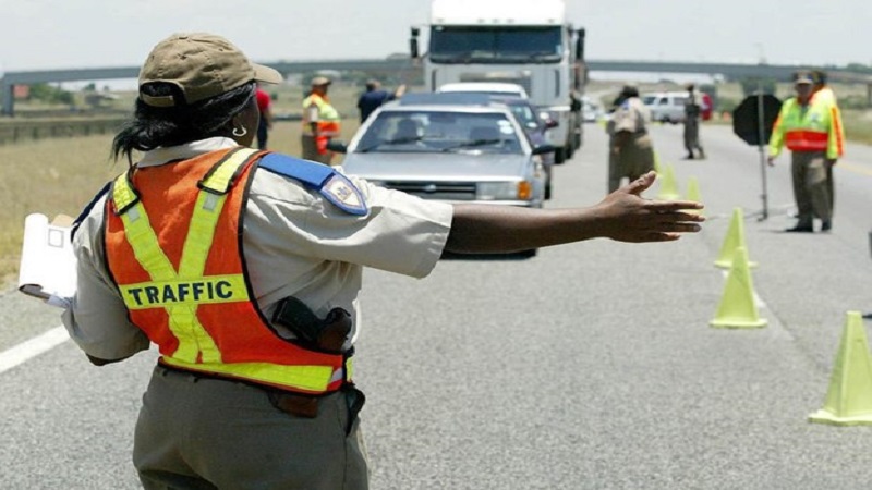 Traffic officer 2